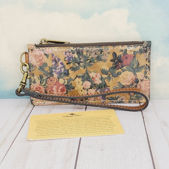 Patricia Nash Handbags - Patricia Nash Almeria Credit Card Wristlet